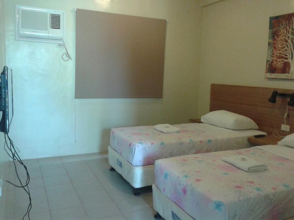11Th Street Bed And Breakfast Bacolod Exterior foto