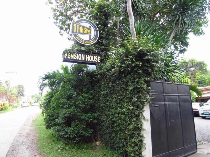 11Th Street Bed And Breakfast Bacolod Exterior foto
