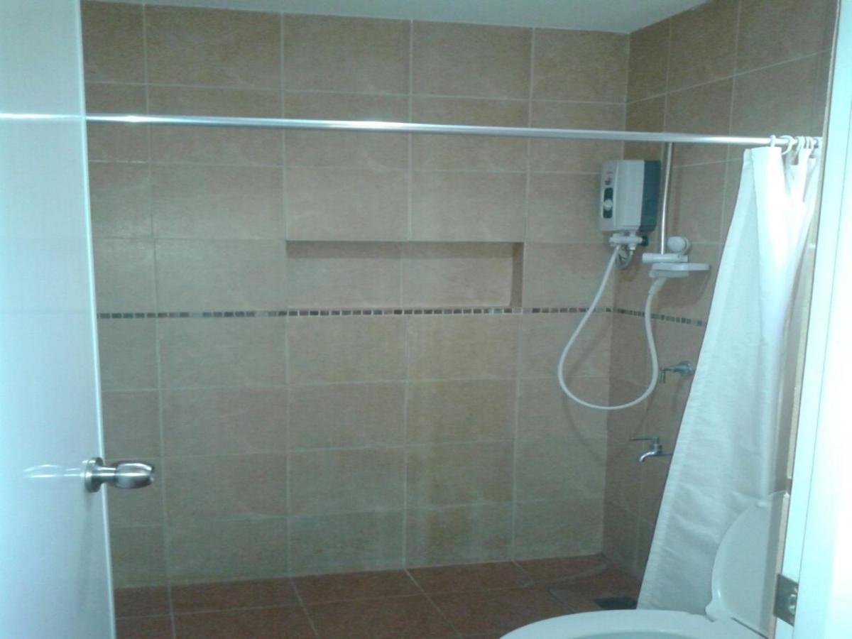 11Th Street Bed And Breakfast Bacolod Quarto foto