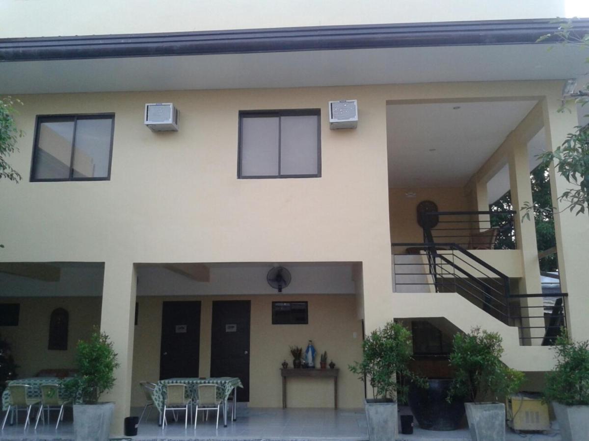 11Th Street Bed And Breakfast Bacolod Exterior foto